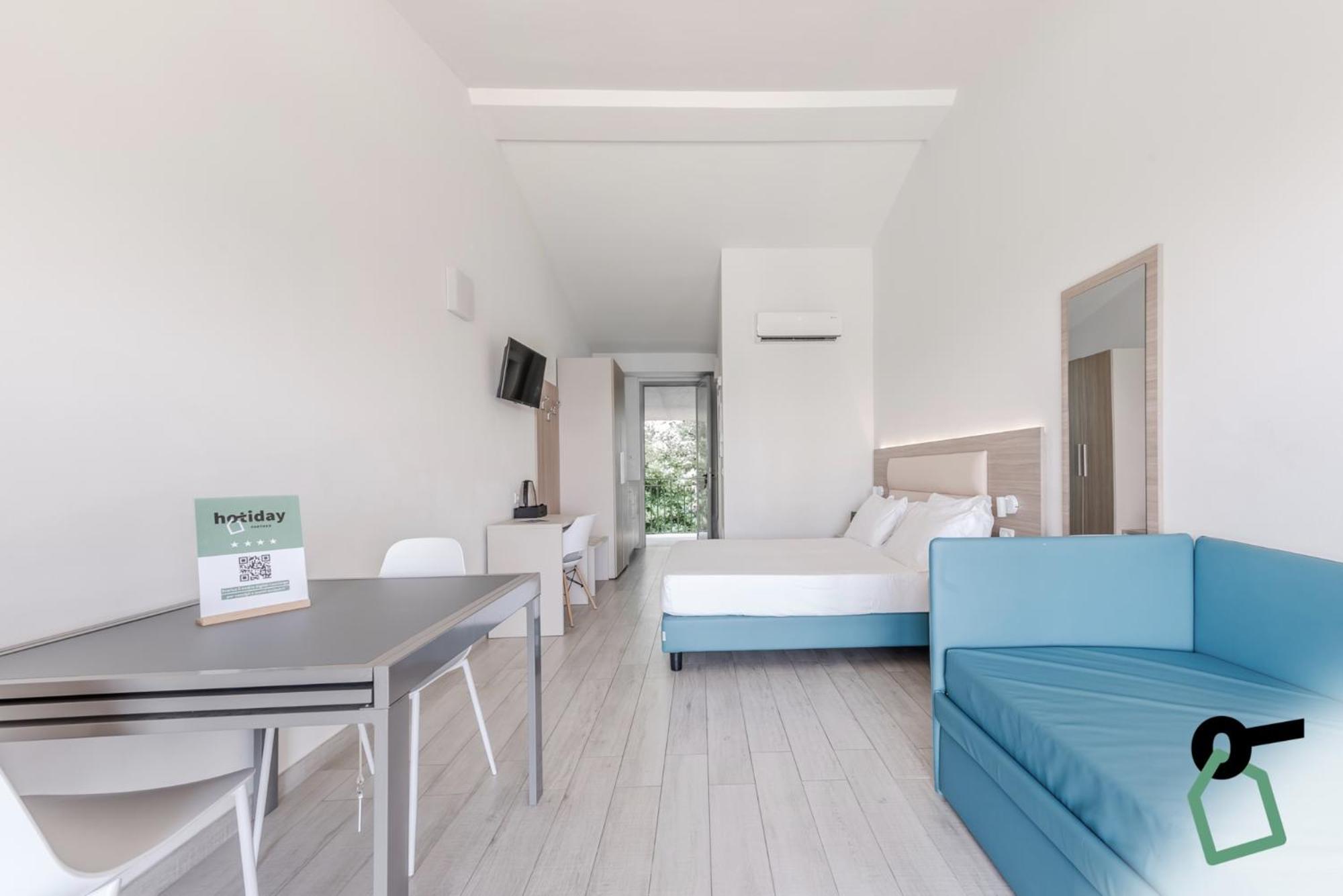 Hotiday Apartment Collection - Desenzano Desenzano del Garda Bagian luar foto