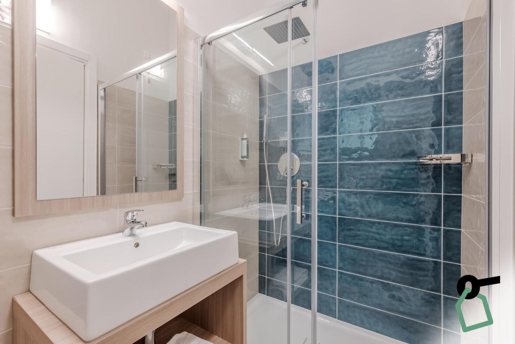 Hotiday Apartment Collection - Desenzano Desenzano del Garda Bagian luar foto