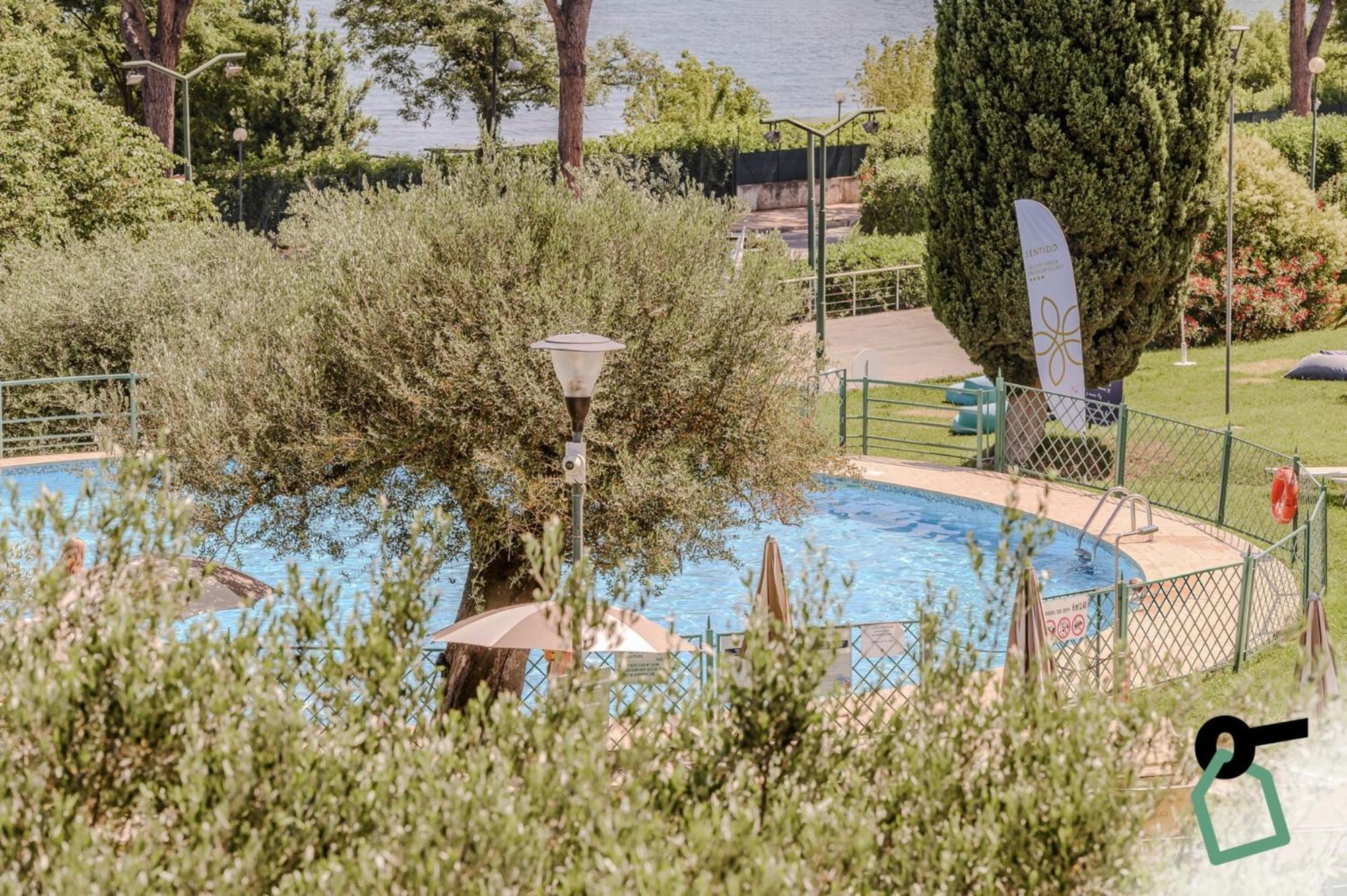Hotiday Apartment Collection - Desenzano Desenzano del Garda Bagian luar foto
